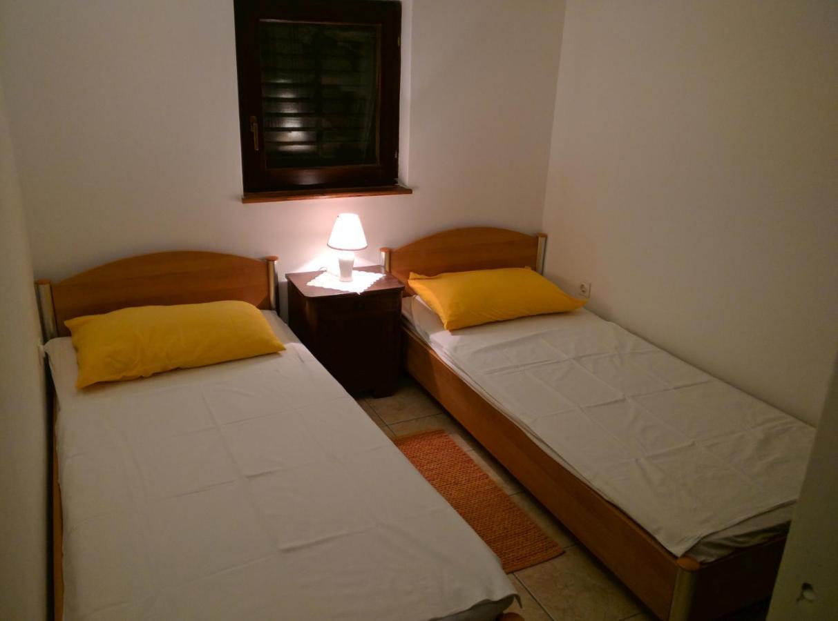Sakoman Apartments Vir Εξωτερικό φωτογραφία