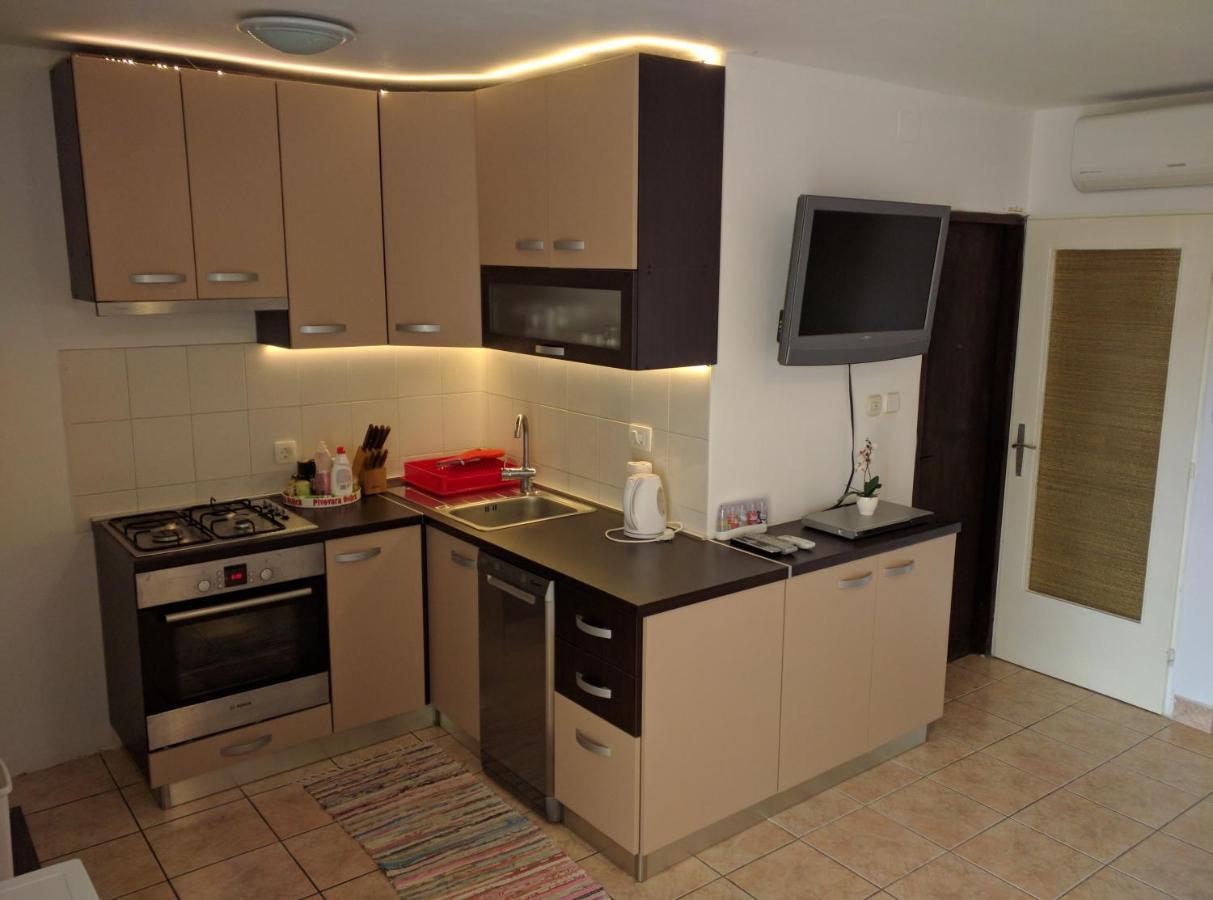 Sakoman Apartments Vir Εξωτερικό φωτογραφία