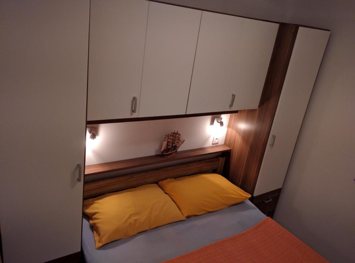 Sakoman Apartments Vir Εξωτερικό φωτογραφία