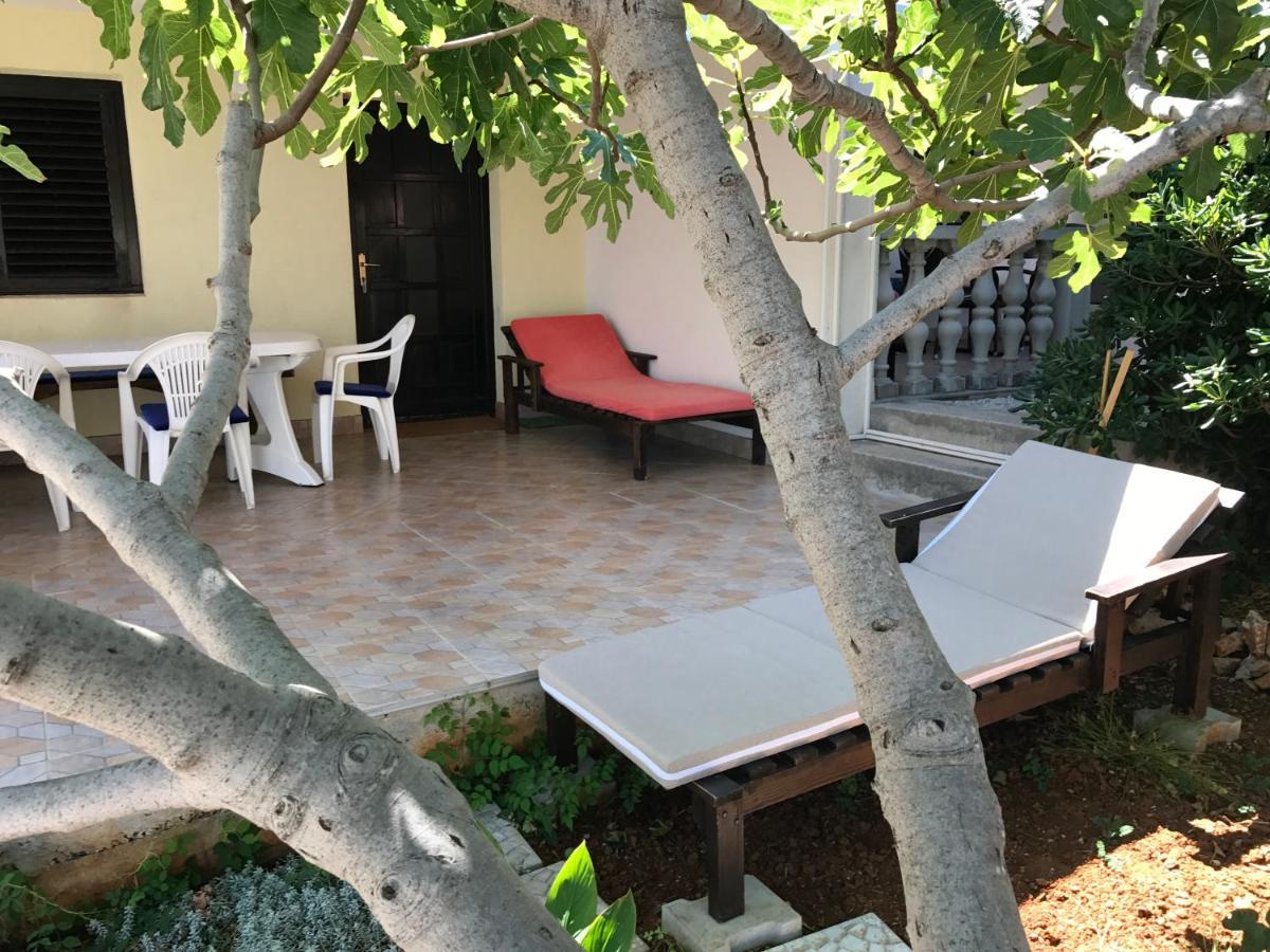 Sakoman Apartments Vir Εξωτερικό φωτογραφία