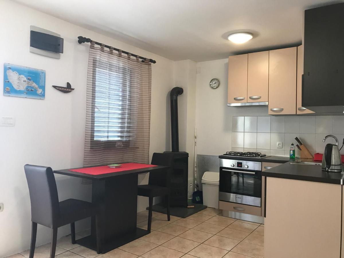 Sakoman Apartments Vir Εξωτερικό φωτογραφία