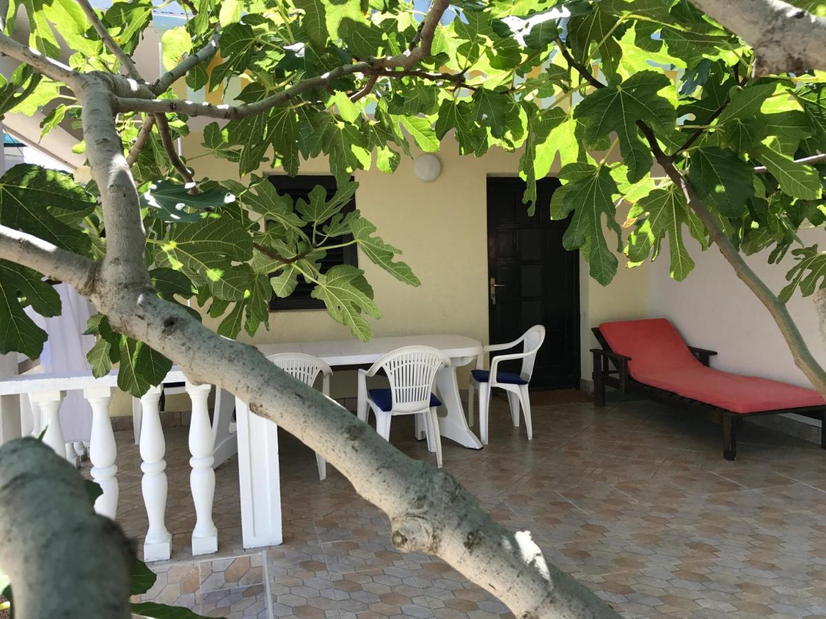 Sakoman Apartments Vir Εξωτερικό φωτογραφία
