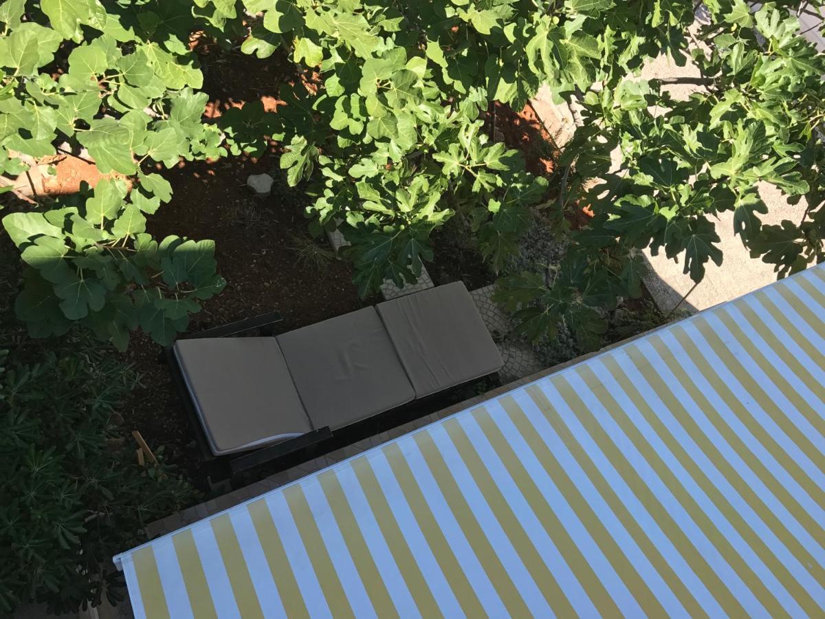 Sakoman Apartments Vir Εξωτερικό φωτογραφία